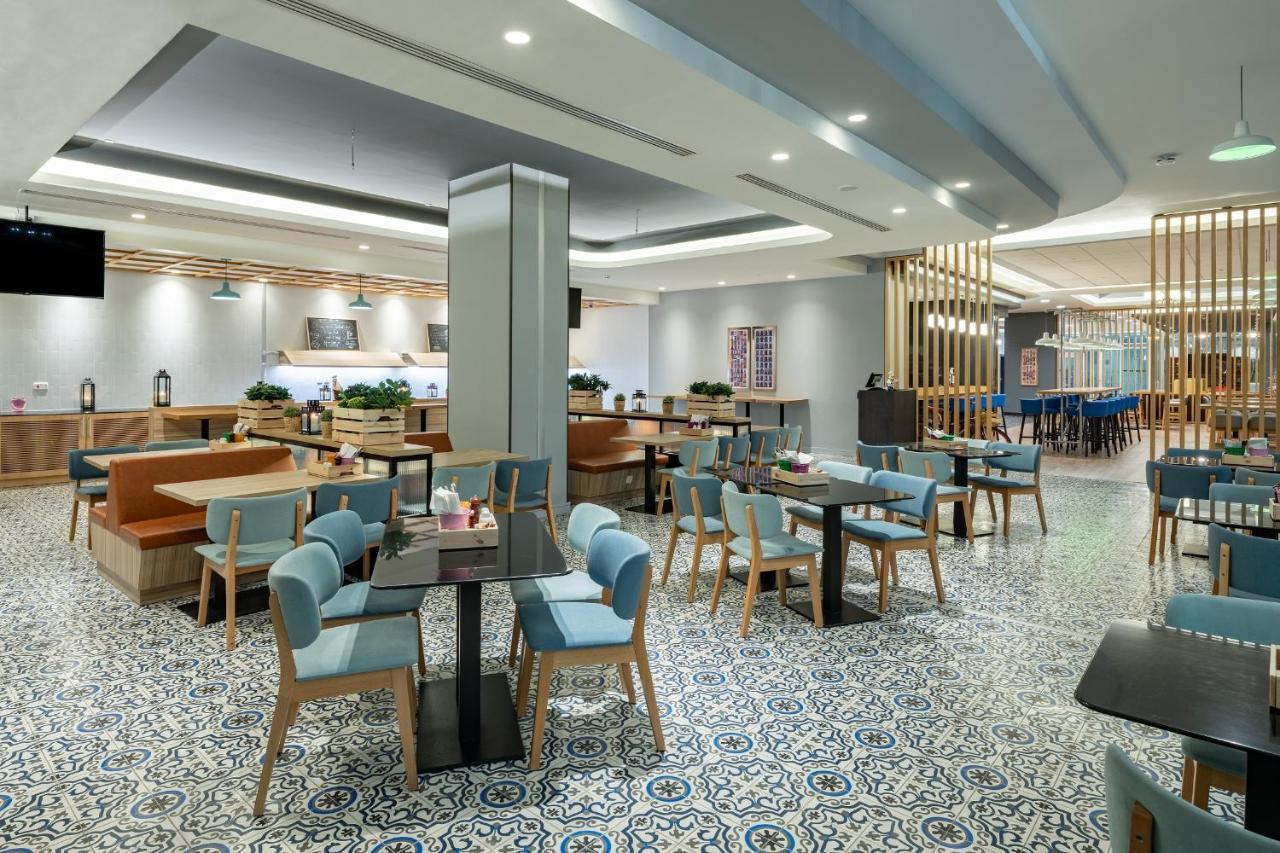 Park Inn By Radisson Jubail Industrial City Extérieur photo